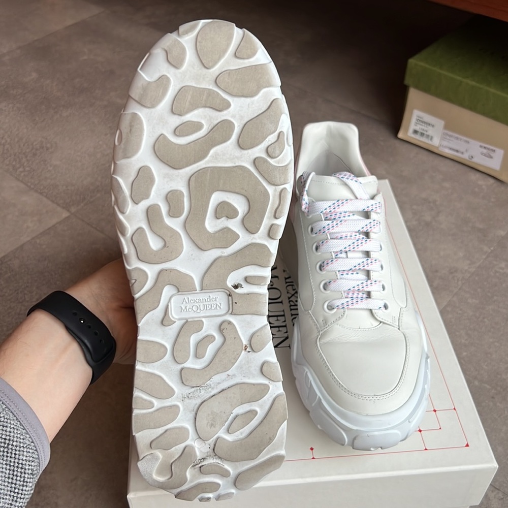 Alexander McQueen Sneaker - Picture 7 of 10